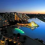 San Alfonso Del Mar, Edificio El Faro, Algarrobo.